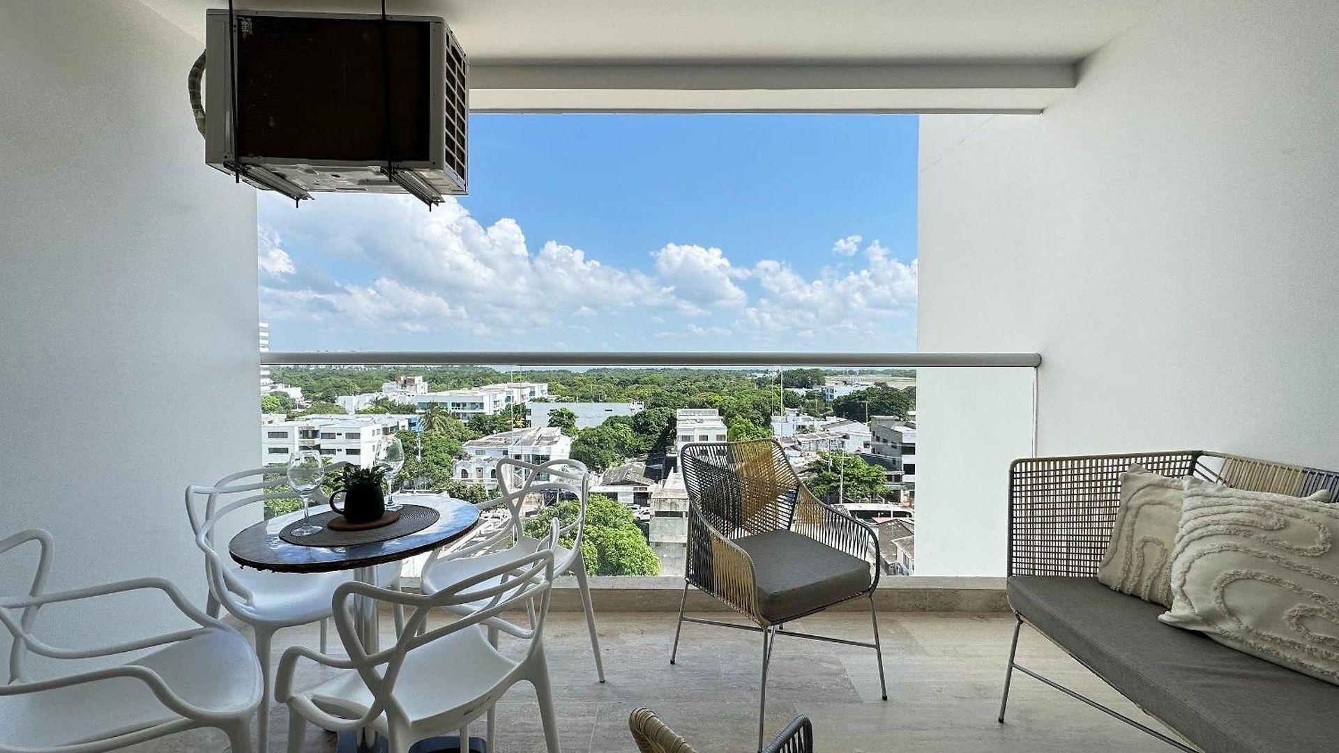 Apartamento Loft Familiar Con Balcón Y Piscina Cb840 *